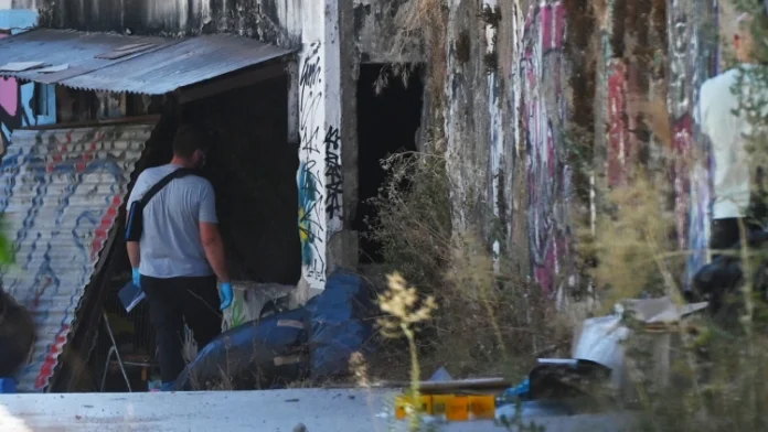 Κυψέλη: Νεκρή γυναίκα εντοπίστηκε σε διαμέρισμα – Σε εξέλιξη οι έρευνες