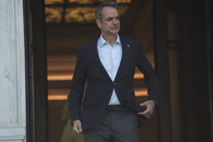 Τραγωδία με τρεις νεκρούς πυροσβέστες σε πυρκαγιά – Η πορεία του καπνού σε Κρήτη και Λέσβο