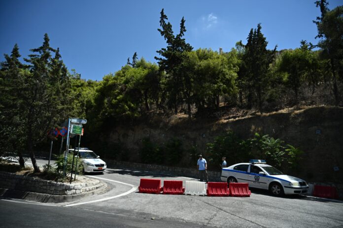 Αθήνα: Κλείνουν οι λόφοι Λυκαβηττού και Φινόπουλου λόγω κινδύνου πυρκαγιάς