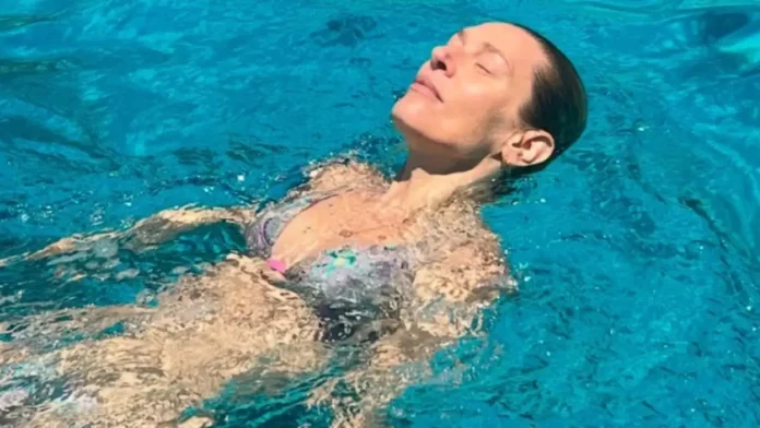 zeta douka mixair Η Ζέτα Δούκα σε στιγμιότυπο από τις καλοκαιρινές διακοπές της