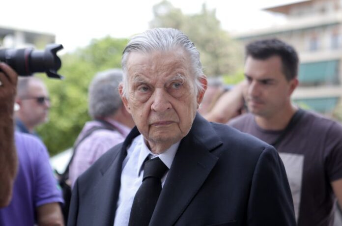 Στη Μητρόπολη Αθηνών το τελευταίο αντίο στον Γιάννη Βαρβιτσιώτη